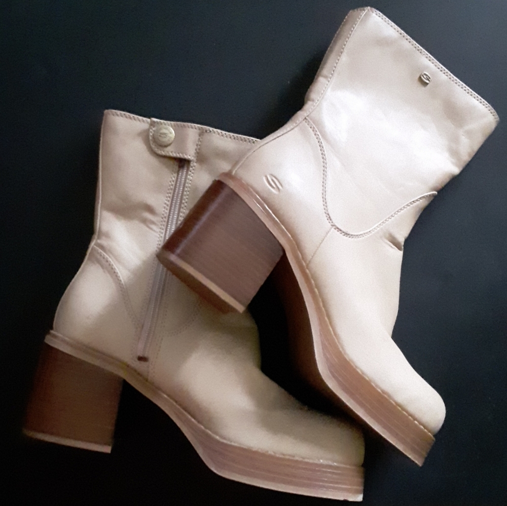 Skechers Something Else Mid-Calf Boots